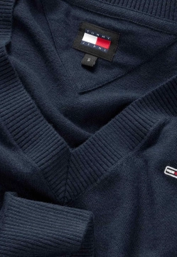 SWETER DAMSKI TOMMY JEANS DW0DW18670