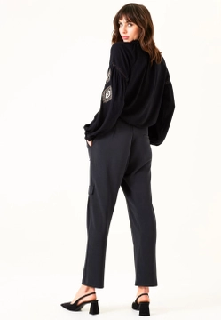 SPODNIE DAMSKIE CARGO GARCIA JEANS U40111