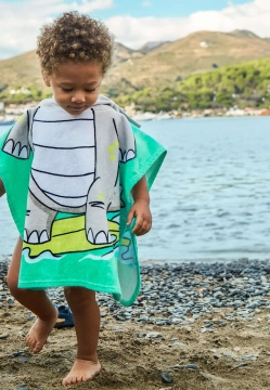 RĘCZNIK PLAŻOWY Z KAPTUREM MAYORAL 10894