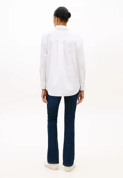 KOSZULA DAMSKA O KROJU OVERSIZE Z HAFTEM Z LOGO TOMMY HILFIGER WW0WW48190