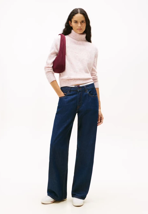 GOLF DAMSKI Z DOMIESZKĄ WEŁNY TOMMY JEANS DW0DW21687