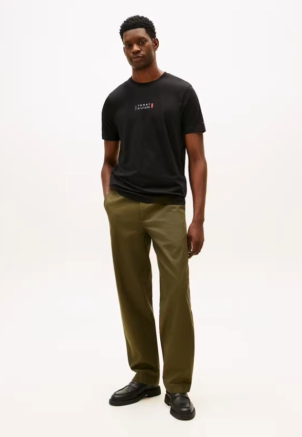 T-SHIRT MĘSKI Z KRÓTKIM RĘKAWEM TOMMY HILFIGER MW0MW41453