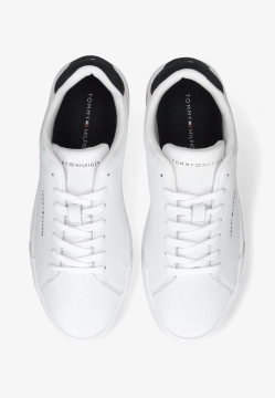 SKÓRZANE SNEAKERSY MESKIE TH COURT LTH DETAIL ESS TOMMY HILFIGER FM0FM05367