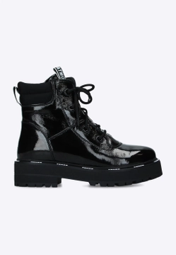 LAKIEROWANE TRZEWIKI ARTIKER 49C0324