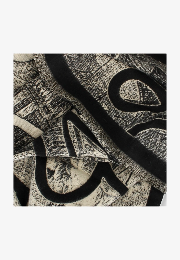 SZAL DAMSKI Z WISKOZY I WEŁNY Z FRĘDZLAMI YINQ1640