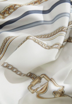 APASZKA DAMSKA GUESS AW5458 POL03