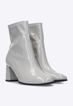 BOTKI NA OBCASIE Z KOLEKCJI TAMARIS 1-25356-27