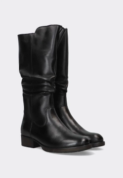 SKÓRZANE KOZAKI DAMSKIE NA PŁASKIM OBCASIE RIEKER Z9563-00