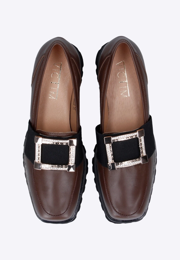 SKÓRZANE MOKASYNY DAMSKIE  Z OZDOBNĄ KLAMRĄ VICTIM B-4997ES