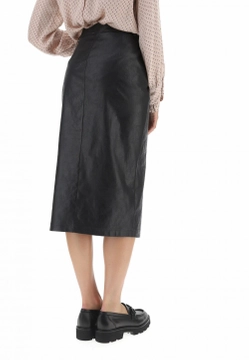 SPÓDNICA DAMSKA ZE SKÓRY EKOLOGICZNEJ Z ROZCIĘCIEM EKS GN1102 A301