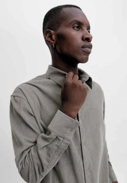 SZTRUKSOWA KOSZULA MĘSKA Z DŁUGIM RĘKAWEM JACK & JONES 12282351