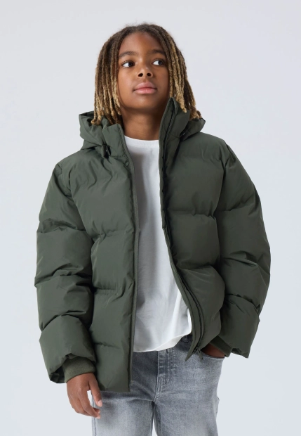 ZIMOWA PIKOWANA KURTKA CHŁOPIĘCA Z KAPTUREM NAME IT 13244887RZZO