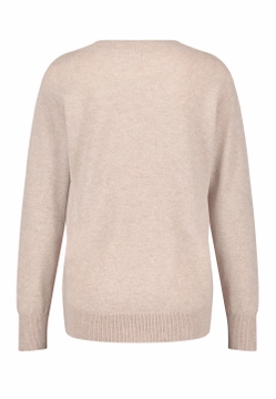 SWETER Z DEKOLTEM W SEREK Z WEŁNY Z DOMIESZKĄ KASZMIRU GERRY WEBER 770529-44709