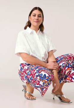 KOSZULA DAMSKA Z APLIKACJAMI SAMOON 660621-21130