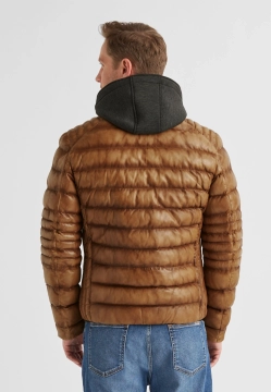 PIKOWANA SKÓRZNANA KURTKA MĘSKA Z ODPINANYM KAPTUREM MILESTONE 531068 60510