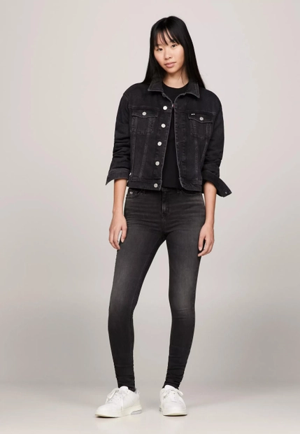 OBCISŁE JEANSY DAMSKIE ZE ŚREDNIM STANEM TOMMY JEANS DW0DW17150