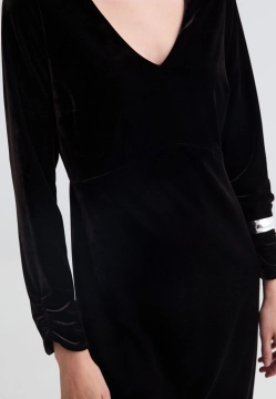 AKSAMITNA SUKIENKA DAMSKA MIDI Z DŁUGIM RĘKAWEM YERSE 43674