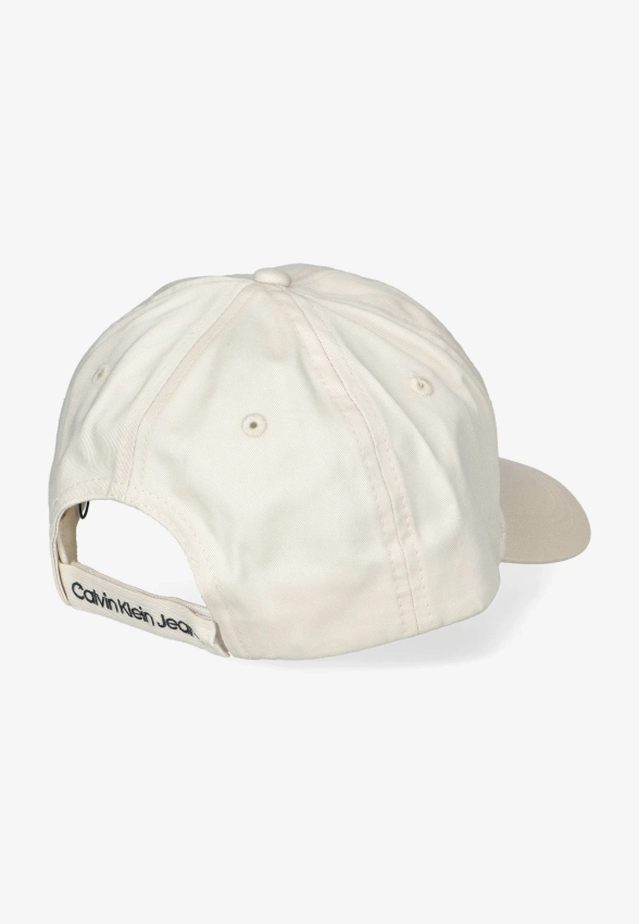 CZAPKA Z DASZKIEM CHŁOPIĘCA CALVIN KLEIN JEANS IU0IU00150