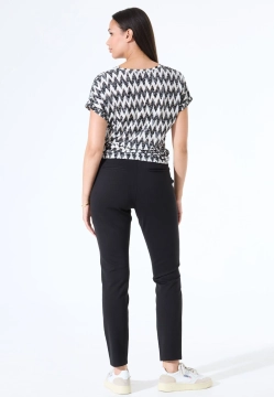 T-SHIRT DAMSKI Z KRÓTKIM RĘKAWEM GARCIA JEANS Z0064