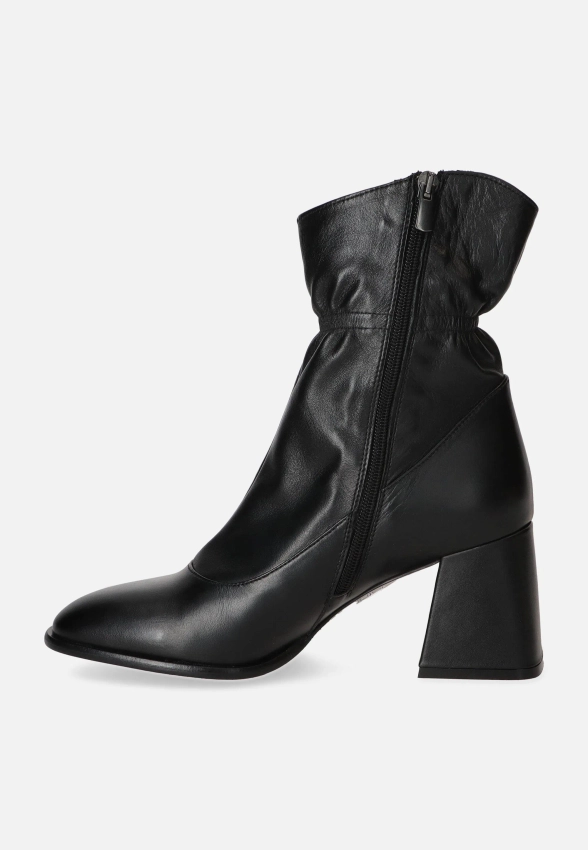 SKÓRZANE BOTKI DAMSKIE BOMBONELLA 10T 601 52444