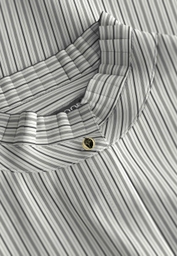 KOSZULA DAMSKA Z PLISOWANYM WYKOŃCZENIEM JOOP! 30048881