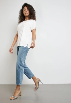 T-SHIRT DAMSKI Z CEKINOWĄ OZDOBĄ TAIFUN 571339-16138