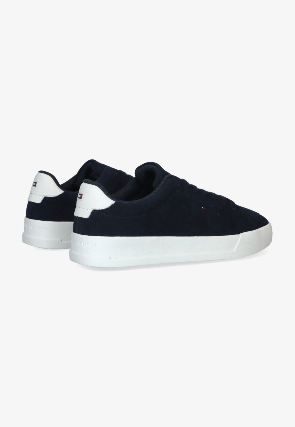 SKÓRZANE SNEAKERSY MESKIE TH COURT CORE SUEDE TOMMY HILFIGER FM0FM05716