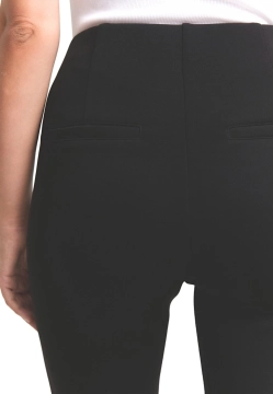 SPODNIE DAMSKIE O ROZSZERZONYM KROJU Z PRZESZYCIEM Z PRZODU TOM TAILOR 1049462