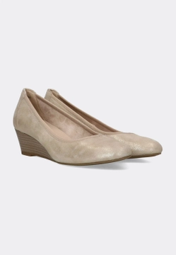 SKÓRZANE CZÓŁENKA DAMSKIE NA KOTURNIE TAMARIS 1-22320-42