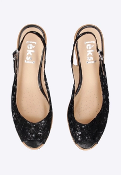 Sandały w grochy na koturnie Conhpol Relax 653G-505