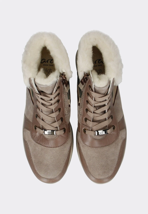 SKÓRZANE TRZEWIKI DAMSKIE Z OZDOBNYM FUTERKIEM ARA 12-32406-12