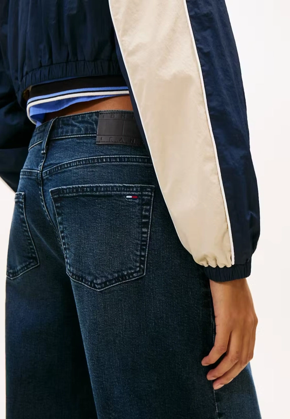 SPODNIE DAMSKIE JEANSY BALLOON TOMMY JEANS DW0DW22621