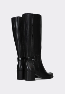 ELEGANCKIE KOZAKI DAMSKIE ZE SKÓRY ACCADEMIA 6261