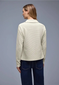 MARYNARKA DAMSKA W PASKI Z FAKTURĄ Z DOMIESZKĄ WISKOZY STREET ONE 1 212965