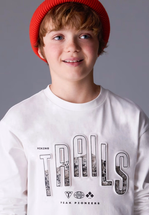 T-SHIRT CHŁOPIĘCY Z WYPUKŁYM NADRUKIEM MAYORAL 7007