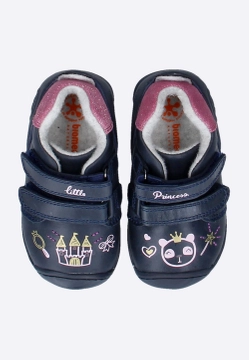 DZIEWCZĘCE TRZEWIKI BIOMECANICS 211112