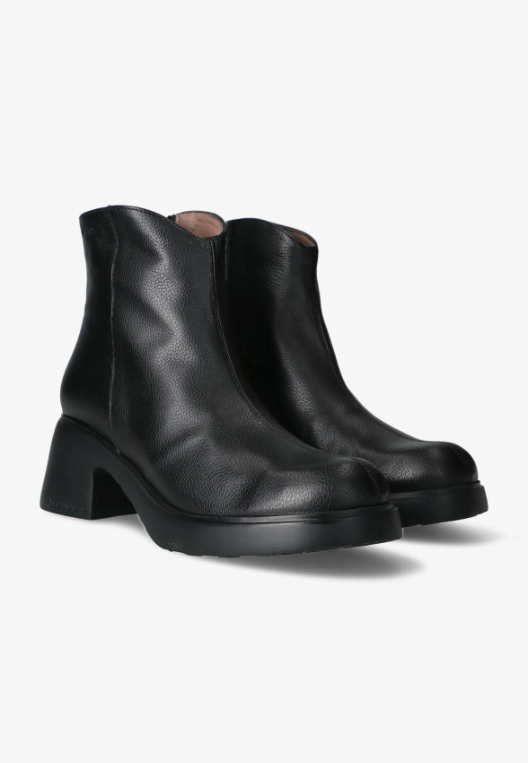 SKÓRZANE BOTKI DAMSKIE WONDERS E-7125