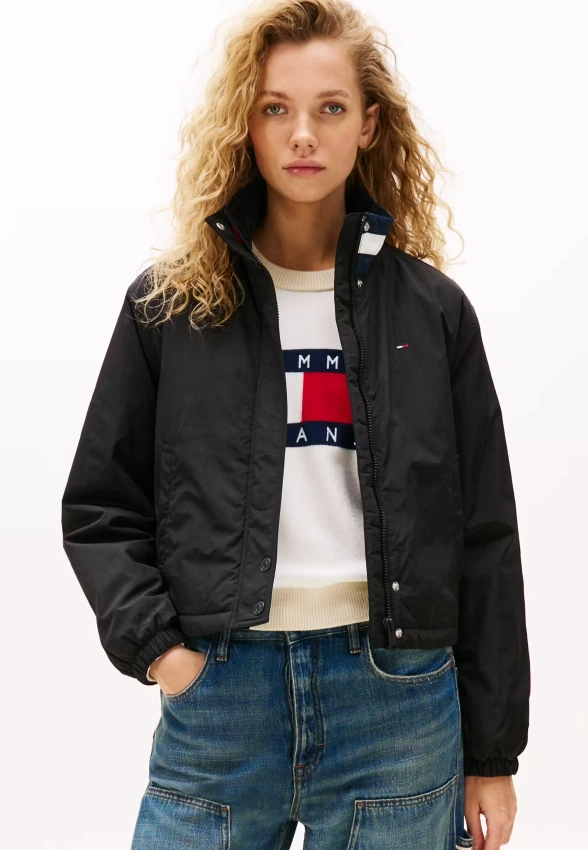 KURTKA DAMSKA Z LOGO NA KOŁNIERZU TOMMY JEANS DW0DW21436