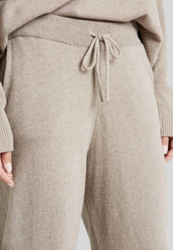 DZIANINOWE SPODNIE DAMSKIE BUGATTI W9724 52758