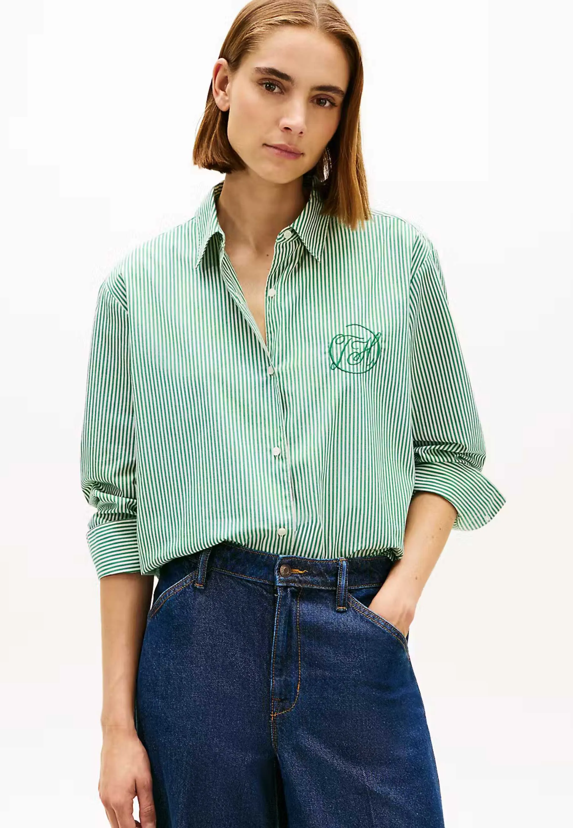 KOSZULA DAMSKA O KROJU OVERSIZE Z HAFTEM Z LOGO TOMMY HILFIGER WW0WW48190