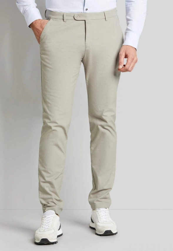 MATERIAŁOWE SPODNIE MĘSKIE BUGATTI 4890 36301