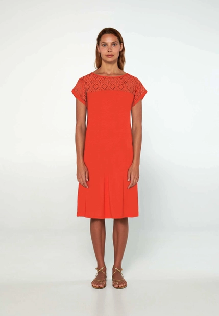 SUKIENKA PLAŻOWA Z KORONKOWĄ WSTAWKĄ VAMP 20514