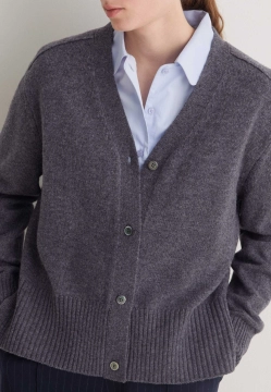 SWETER DAMSKI ZAPINANY NA GUZIKI YERSE 43538