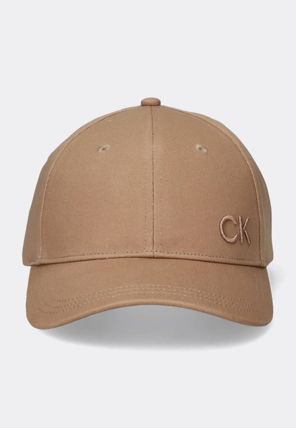 CZAPKA Z DASZKIEM CALVIN KLEIN K60K612000C