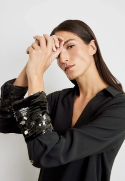 ELEGANCKA SUKIENKA Z CEKINAMI NA KOŃCACH RĘKAWÓW GERRY WEBER 280043-31503