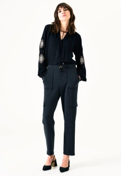 SPODNIE DAMSKIE CARGO GARCIA JEANS U40111