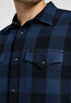 KOSZULA MĘSKA Z DŁUGIM RĘKAWEM W KRATĘ LEE 112355747
