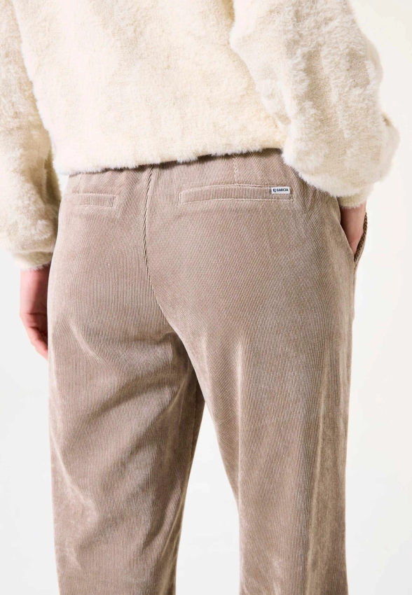 SPODNIE SZTRUKSOWE DAMSKIE GARCIA JEANS I50310