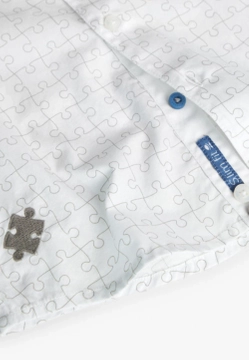 KOSZULA CHŁOPIĘCA Z NADRUKIEM W PUZZLE BOBOLI 739188