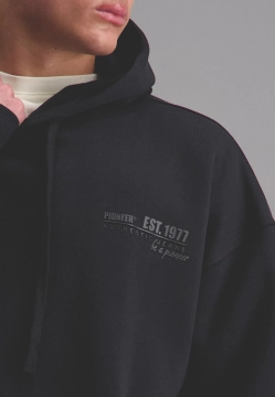 BLUZA MĘSKA Z KAPTUREM PIONIEER P1 30067 0000